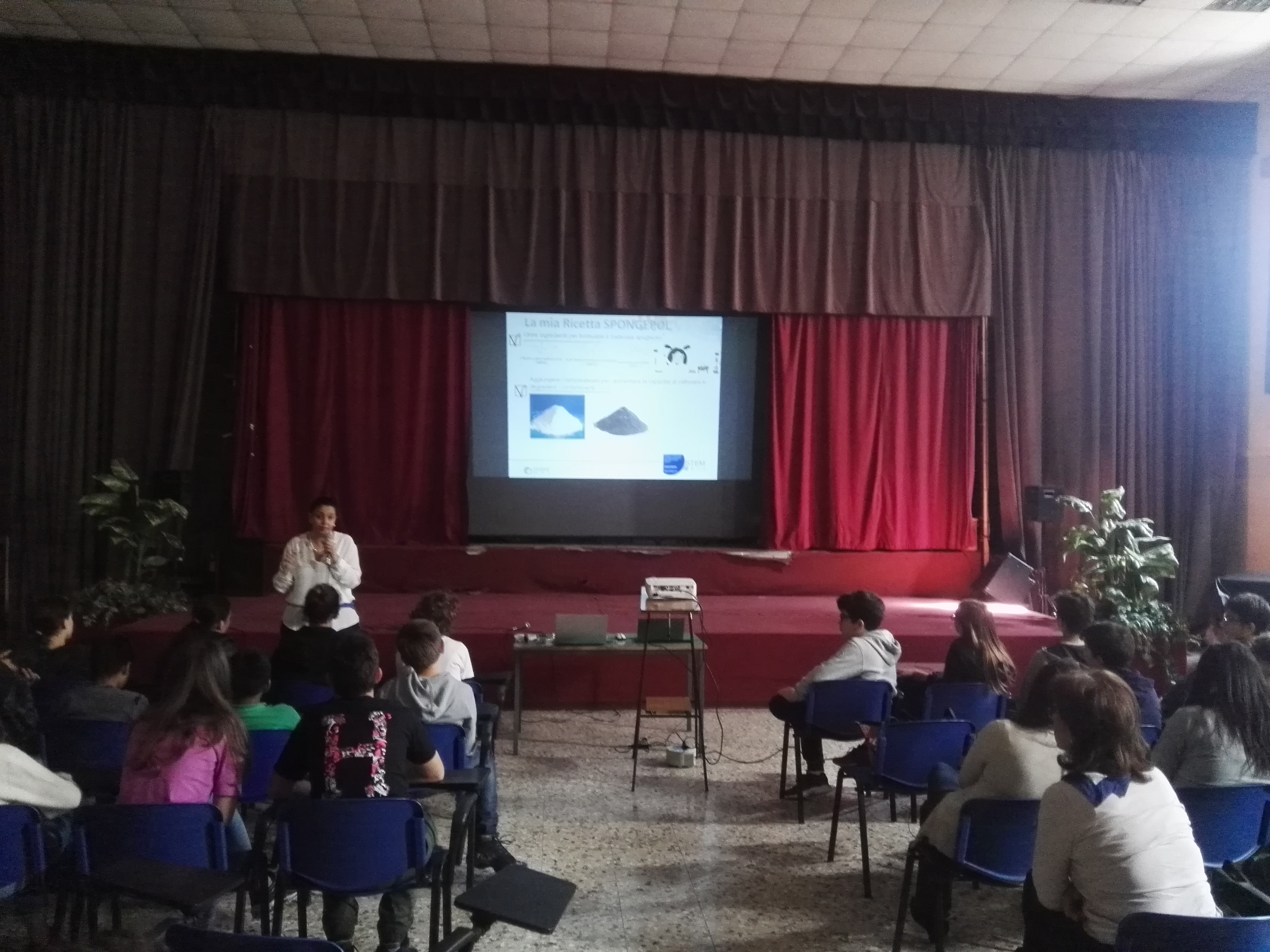 Incontro dibattito presso la Scuola Secondaria di I grado